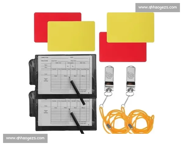 从黄牌警告到红牌罚下足球判罚规则与赛场博弈全解析战术心理影响 从黄牌警告到红牌罚下足球判罚规则与赛场博弈全解析战术心理影响
